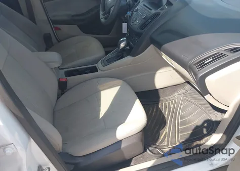 2015 Ford Focus Se z USA, uszkodzony, nr VIN 1FADP3K21FL317795